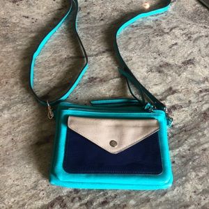 Jessica Simpson barely used crossbody